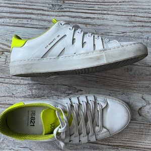 PS821 Leather sneakers